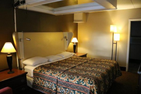 Отель Miami Inn & Suites  Чикаго